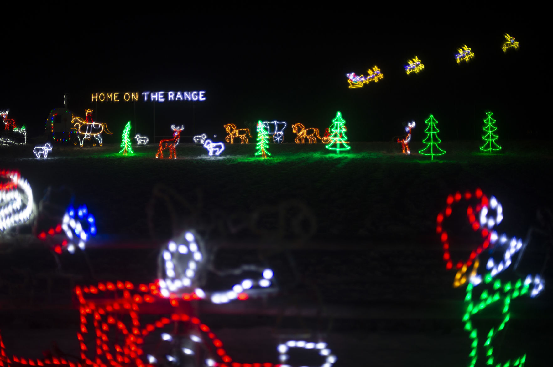 Holiday light displays